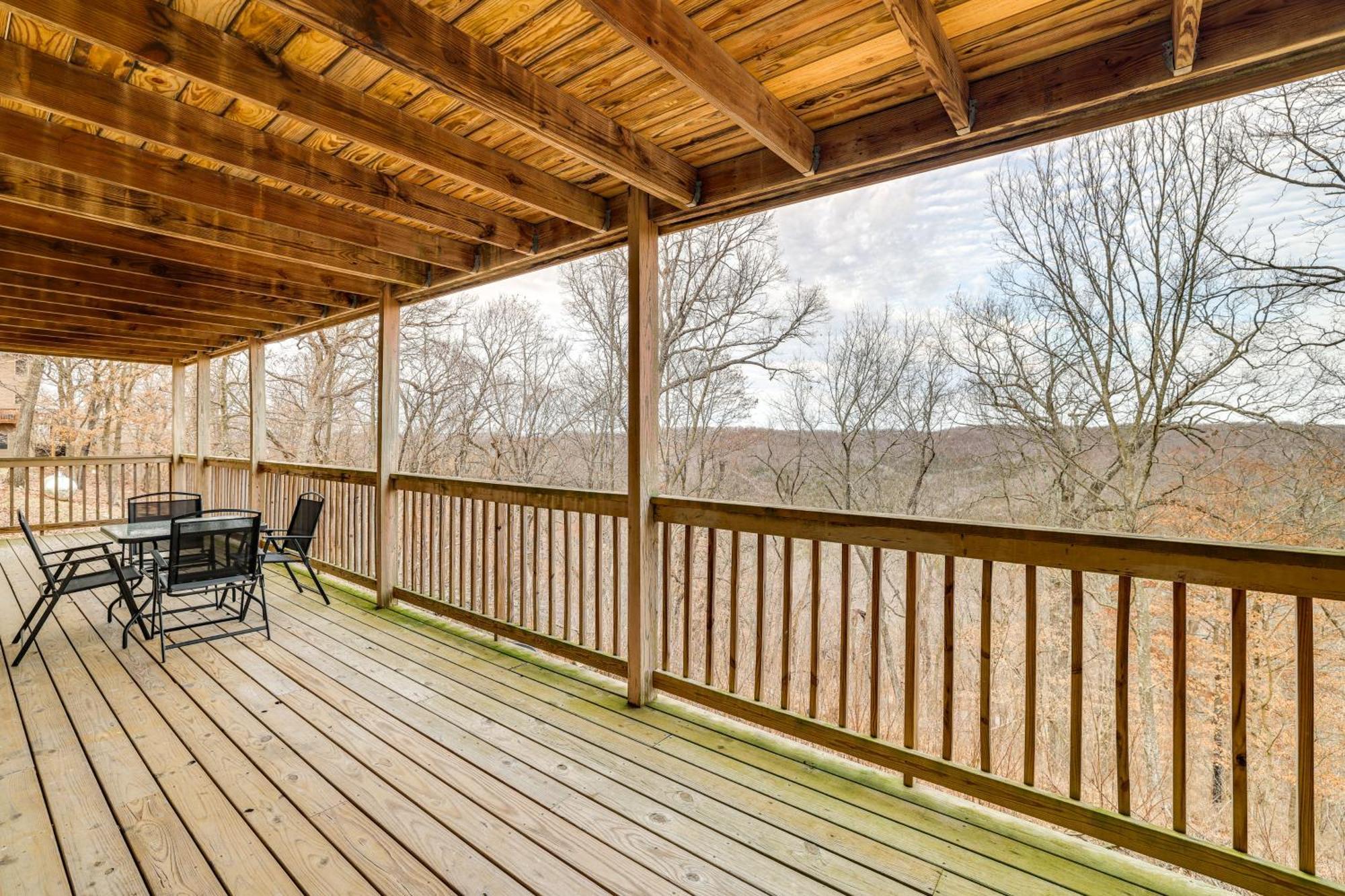 Spacious Holiday Island Escape With Deck And Gas Grill Екстериор снимка